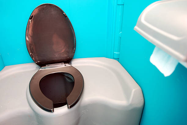 Portable bathroom rental in Brownsville, FL